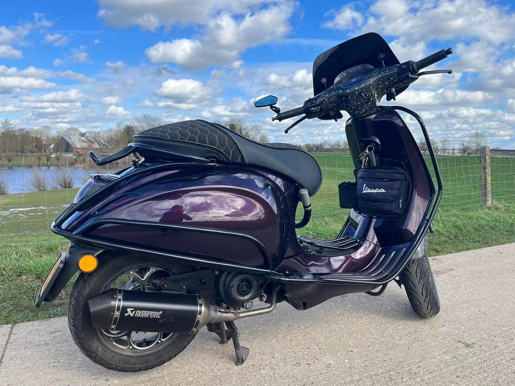 Vespa sprint AKRAPOVIC-SIP TELLER-GOLD CARBON-CUSTOM LAK, Fietsen en Brommers, Scooters | Vespa, Ophalen, Overige modellen, Maximaal 45 km/u
