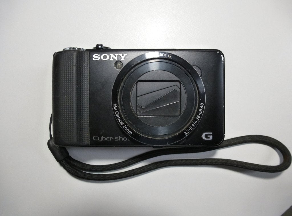 SONY Cyber-Shot digitale camera type DSC HX9V met toebehoren, Audio, Tv en Foto, Fotocamera's Digitaal, Gebruikt, 16 megapixels