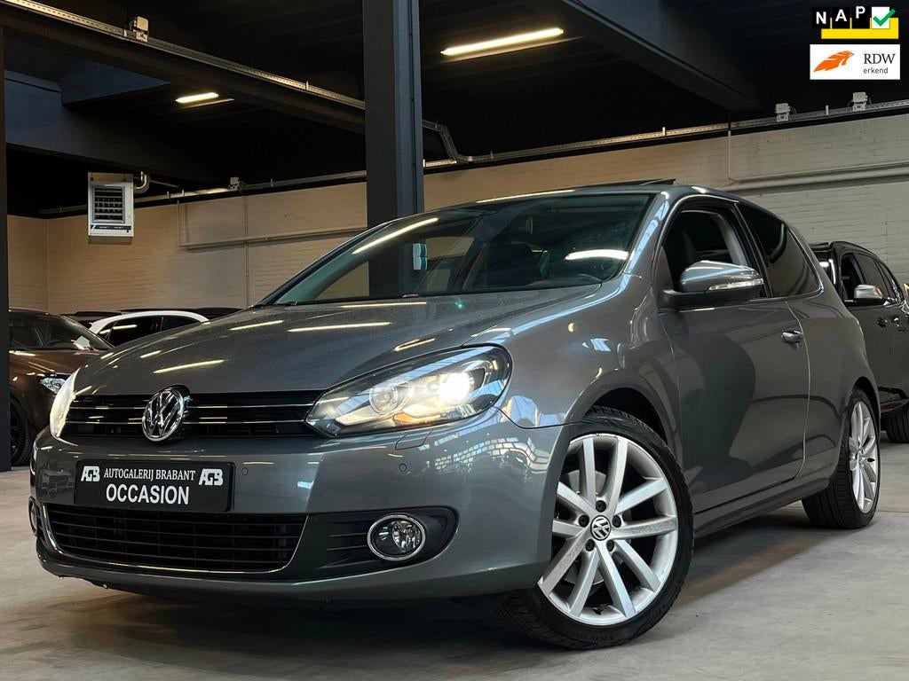 Volkswagen Golf 1.4 TSI Highline Dakraam/Xenon/Trekhaak, Auto's, Volkswagen, Voorwielaandrijving, Euro 5, 4 cilinders, 1246 kg