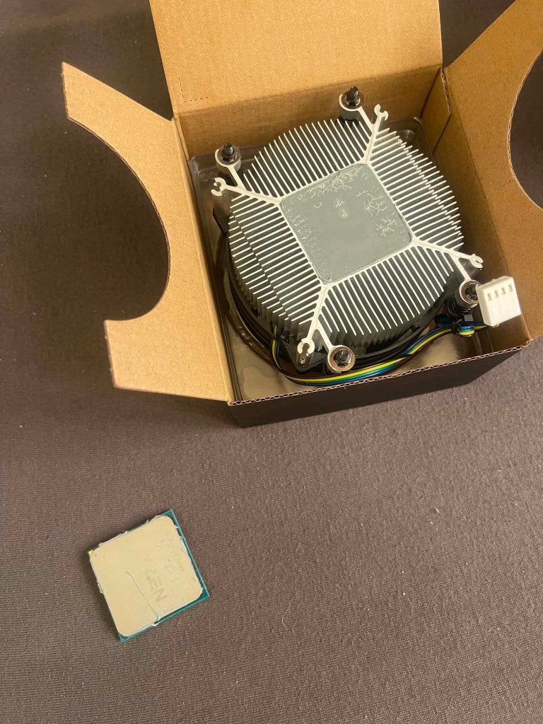 AMD Ryzen 5 3400G processor., Computers en Software, Processors, Ophalen, 4-core, AMD Ryzen 5, Zo goed als nieuw
