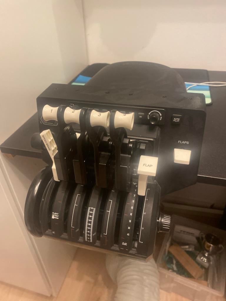 Honeycomb Aeronautical Bravo Throttle Quadrant, 1 speler, Eén computer, Ophalen of Verzenden, Zo goed als nieuw