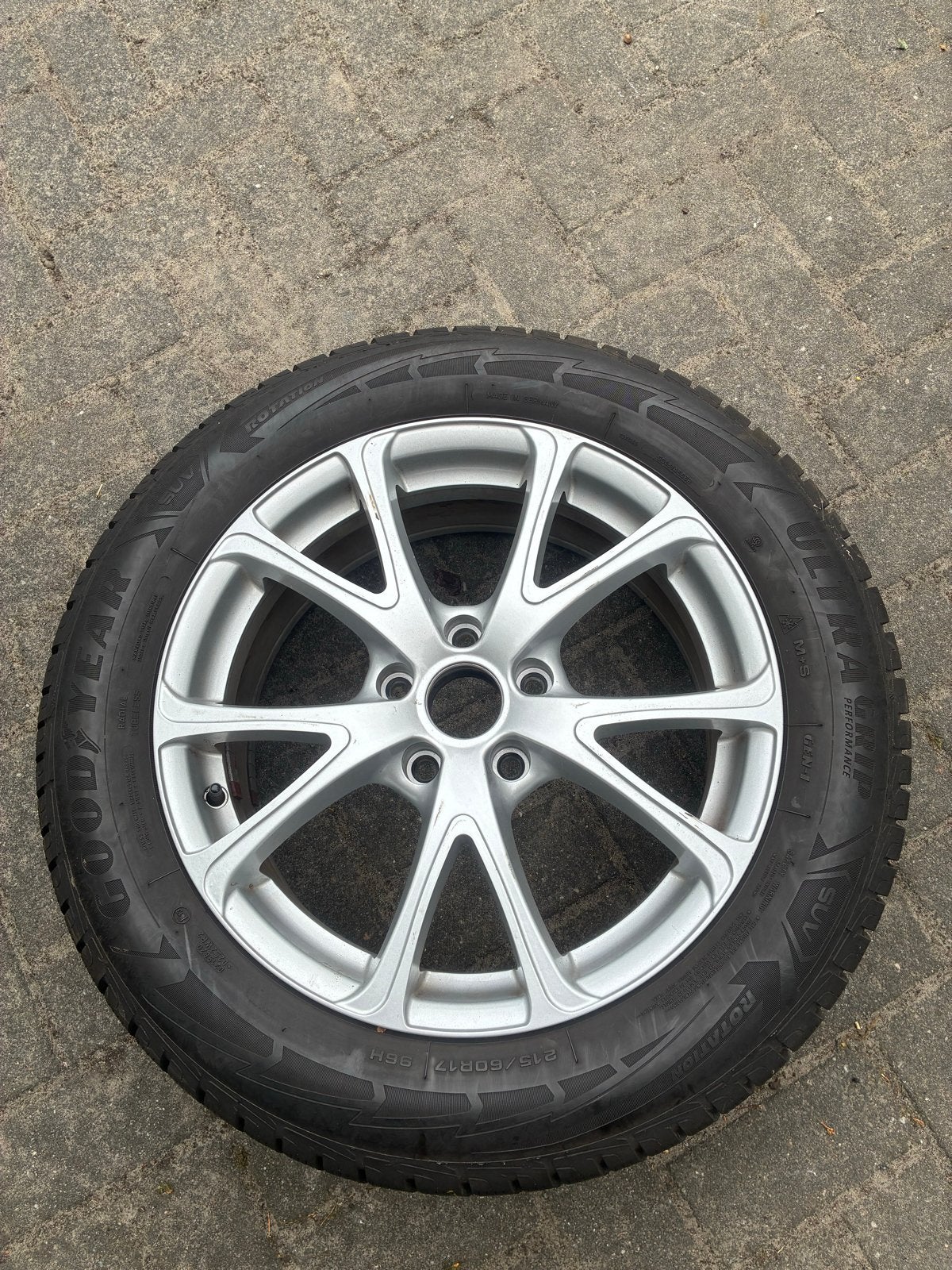 Goodyear UltraGrip Performance winterbanden met velgen, Banden en Velgen, 17 inch, Personenwagen, Gebruikt