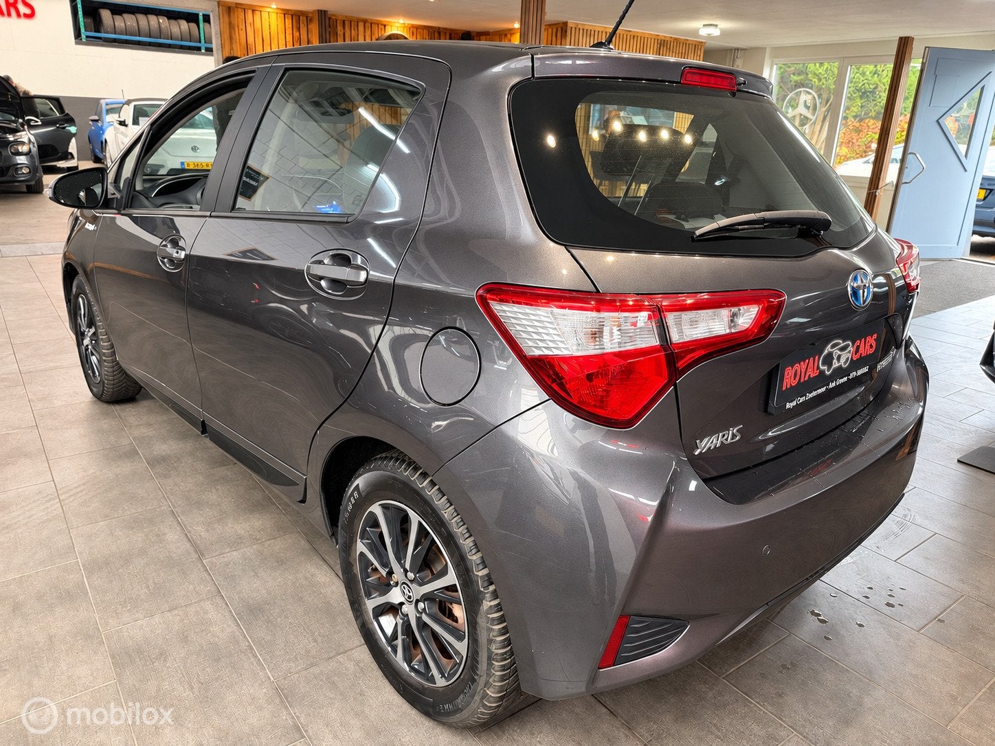 Toyota Yaris 1.5 Hybrid Executive|Navi| Top Conditie, Gebruikt, Verwarmde buitenspiegels, 4 cilinders, Bedrijf