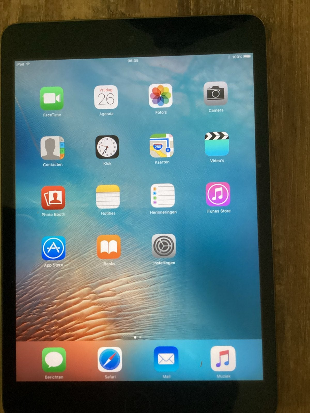 Apple iPad Mini 2 16GB Wi-Fi Zwart - iOS 9.3.5 uit 2012, Computers en Software, Apple iPads, Ophalen, Gebruikt, Zwart, 7 inch of minder