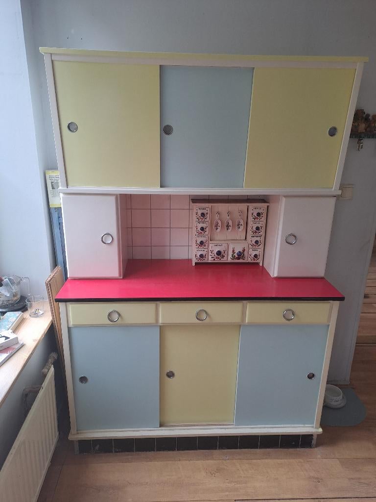 MOOIE VINTAGE/RETRO KEUKENKAST JAREN 50/60., Ophalen