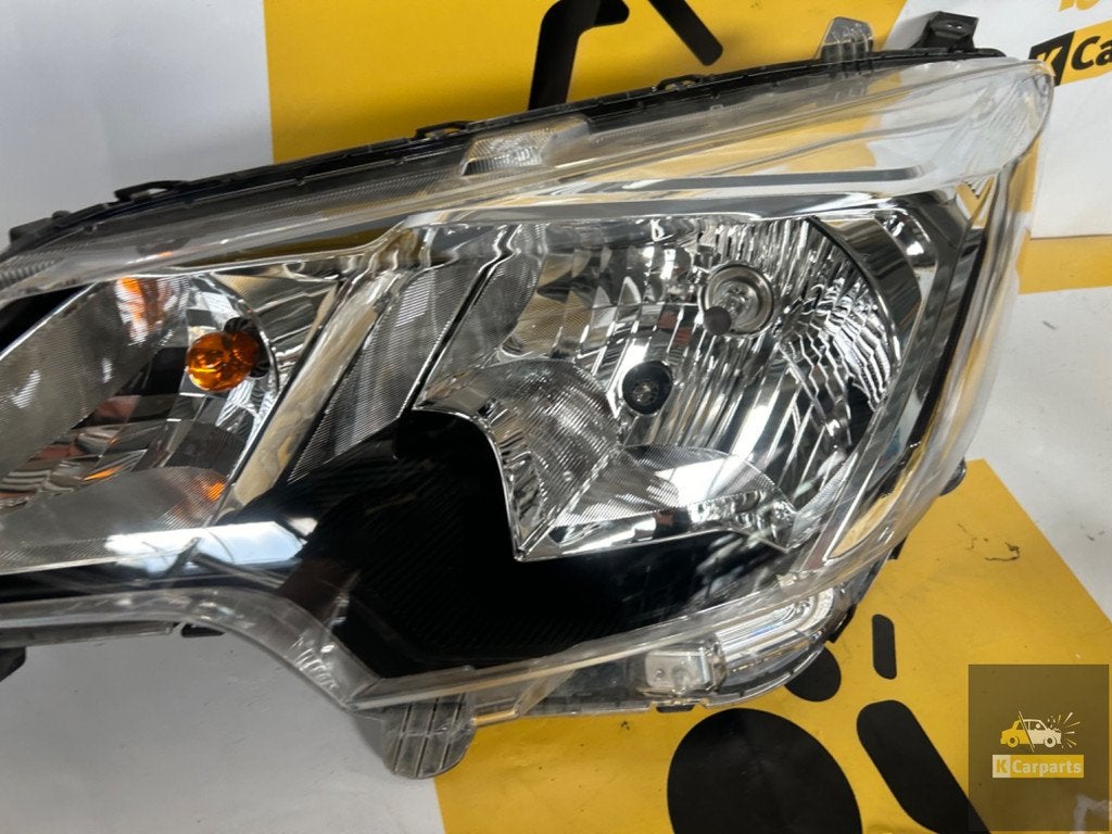 Mitsubishi space star links koplamp 8301D445 origineel, Info@mitsubishi-motors.com, Gebruikt, Mitsubishi Motors Corporation, Ophalen of Verzenden