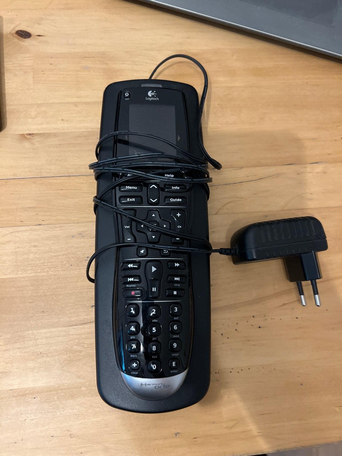 Logitech Harmony One Afstandsbediening (mogelijk nieuwe batt, Audio, Tv en Foto, Gebruikt, Universeel, Ophalen of Verzenden, Dvd