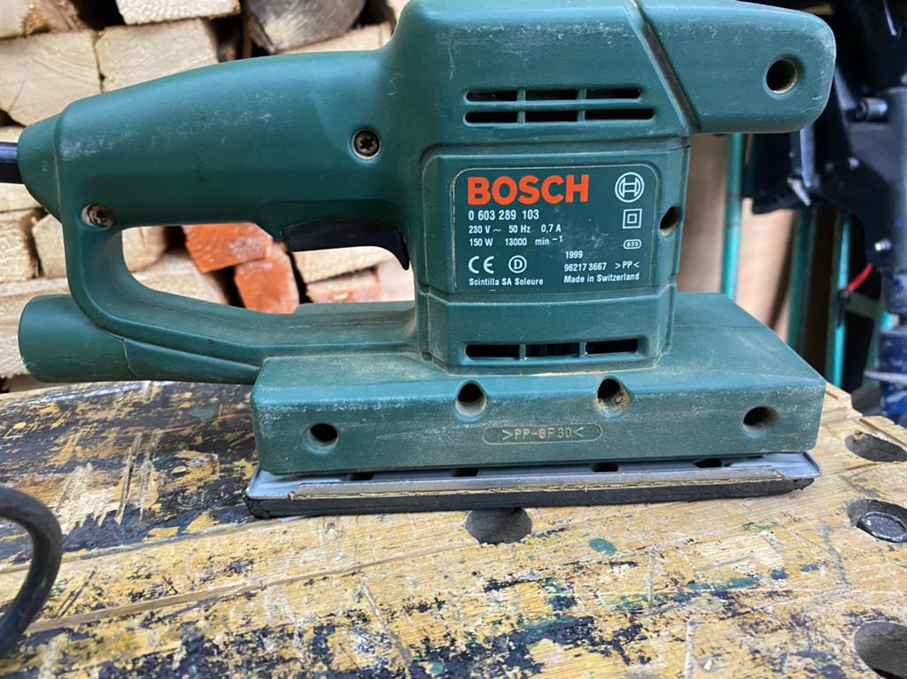 Bosch PSS 2 Vlakschuurmachine - Perfect voor Fijn Schuurwerk, Doe-het-zelf en Verbouw, Gereedschap | Schuurmachines, Ophalen, Gebruikt