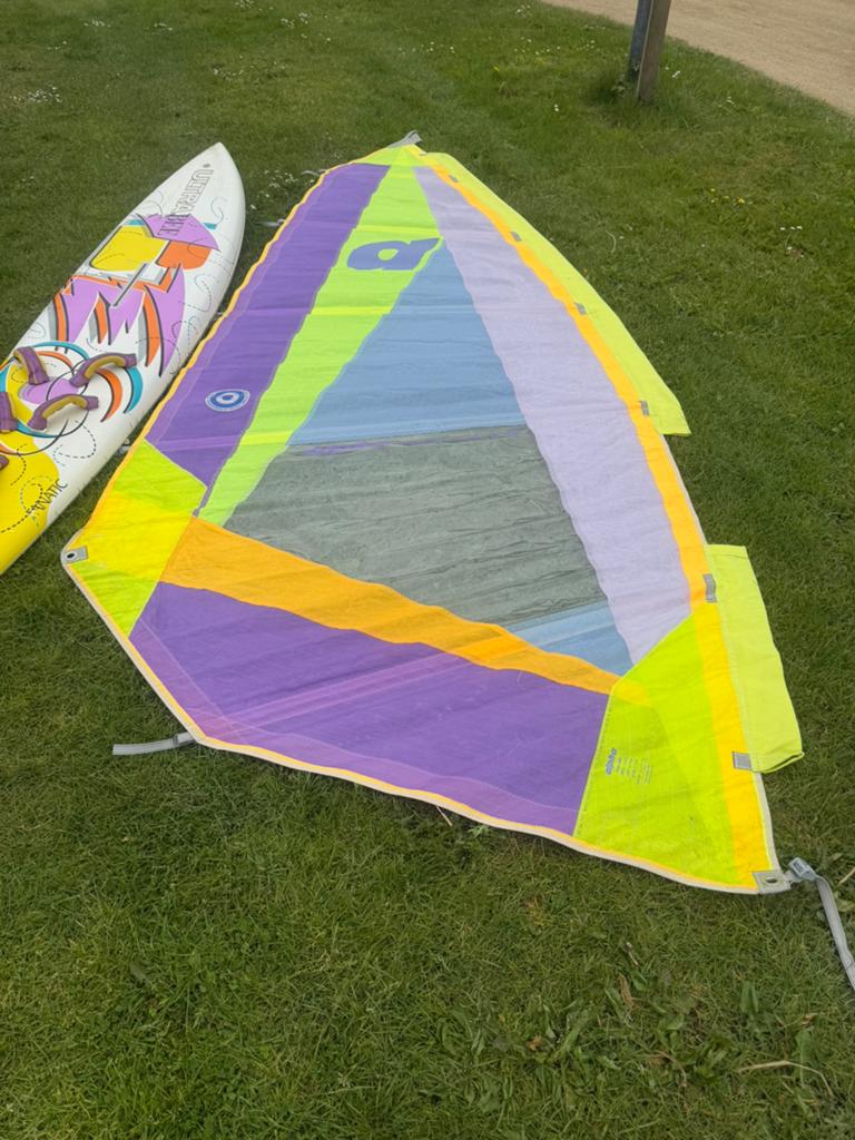 Complete Windsurf Set – Fanatic Board + 3 Zeilen+Giek+Mast |, Watersport en Boten, Met mast, 250 tot 300 cm, Gebruikt, Fanatic