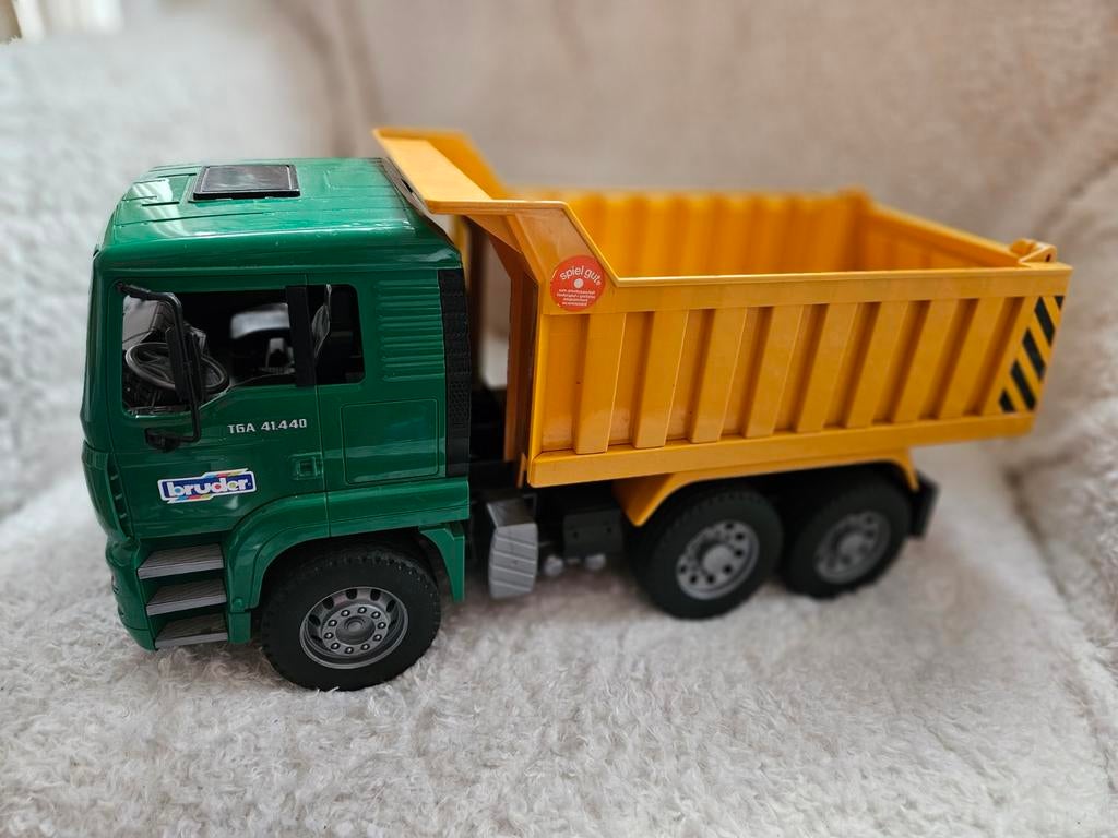 Zo goed al nieuw: Bruder kiep/vrachtwagen, Ophalen, Zo goed als nieuw