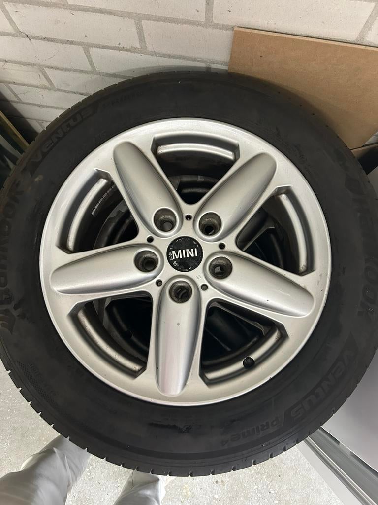 Mini Countryman, 16 inch, Banden en Velgen, Nieuw, Zomerbanden
