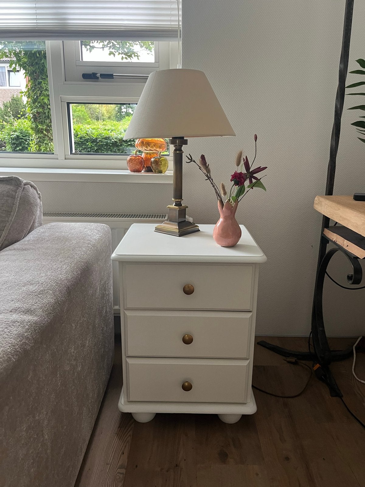 Nachtkastje / bijzettafeltje, Ophalen, Minder dan 45 cm, 55 tot 70 cm, Zo goed als nieuw