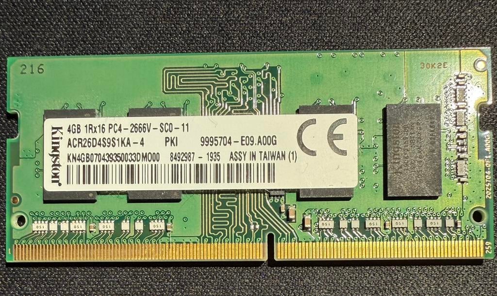 4gb kingston ddr4, Gebruikt, DDR4, Ophalen of Verzenden, Laptop