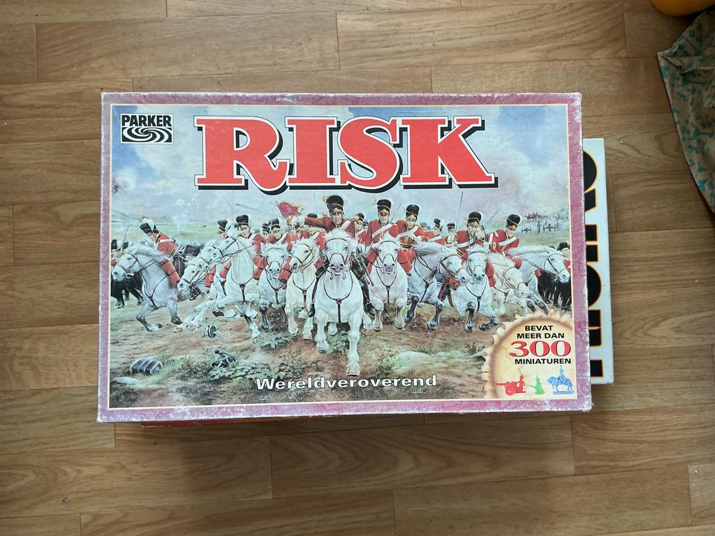 Risk Bordspel - Wereldveroverend Strategisch Spel, Drie of vier spelers, Ophalen of Verzenden, Gebruikt