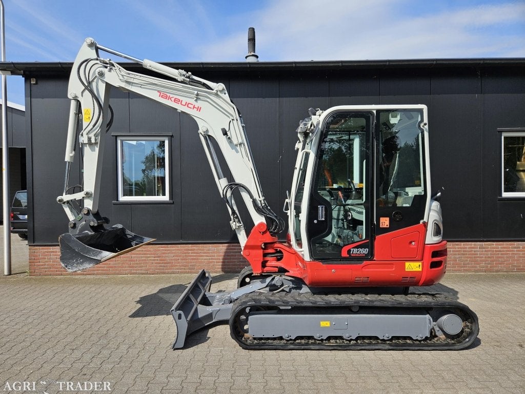 Takeuch TB260 stage V, Niet opgegeven, -, Niet opgegeven, Graafmachine