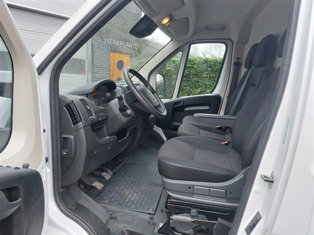 Peugeot Boxer GB 335 L3h2 Bluehdi 140PK S&S 2022 Wit, Auto's, Voorwielaandrijving, Stof, 4 cilinders, Wit