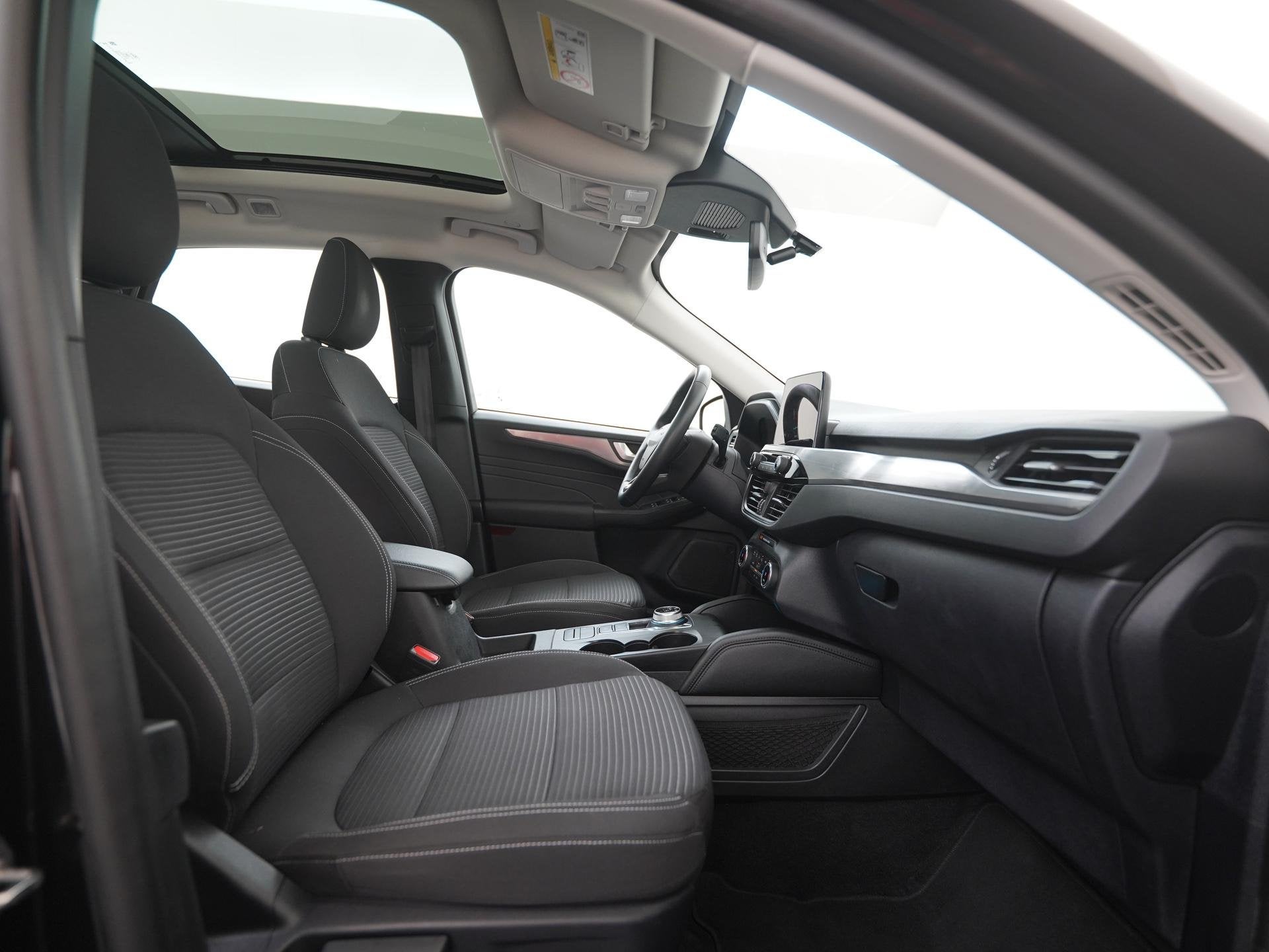Ford Kuga 2.5 PHEV Titanium | Panoramadak | Zondag Open!, Auto's, Gebruikt, Euro 6, 4 cilinders, Zwart