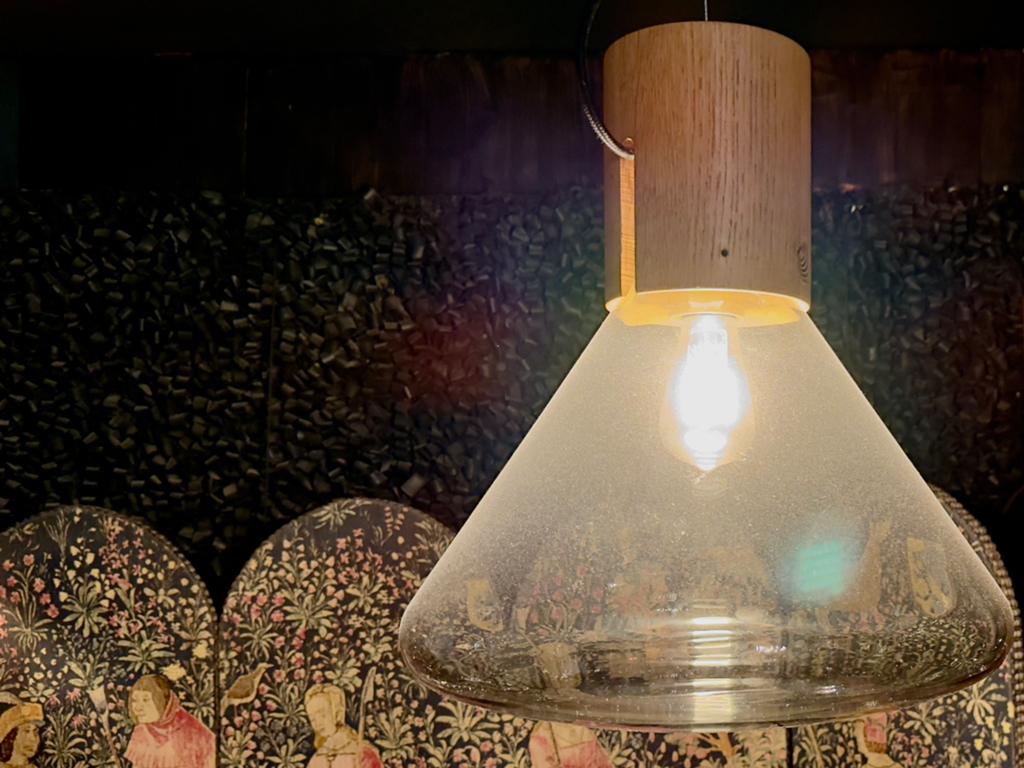 BROKIS  Muffin Medium design hanglamp geblazen glas eiken, Huis en Inrichting, |, Ophalen of Verzenden, Zo goed als nieuw, Flos Oluce Minotti, Ligne Roset Vitra Metalarte Moooi Italia