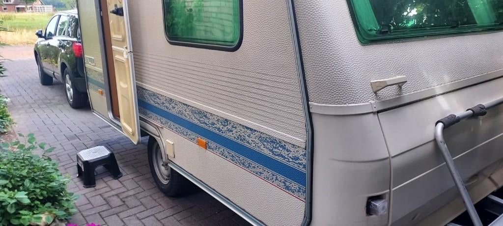Caravan Adria Unica 320, Rondzit, Particulier, Adria, Uitbouw voortent