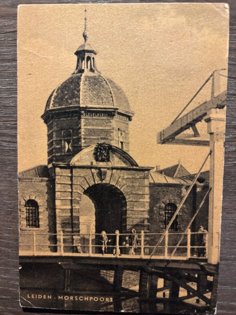 Ansichtkaart Leiden - Morschpoort, Ophalen of Verzenden, 1940 tot 1960, Gelopen, Zuid-Holland