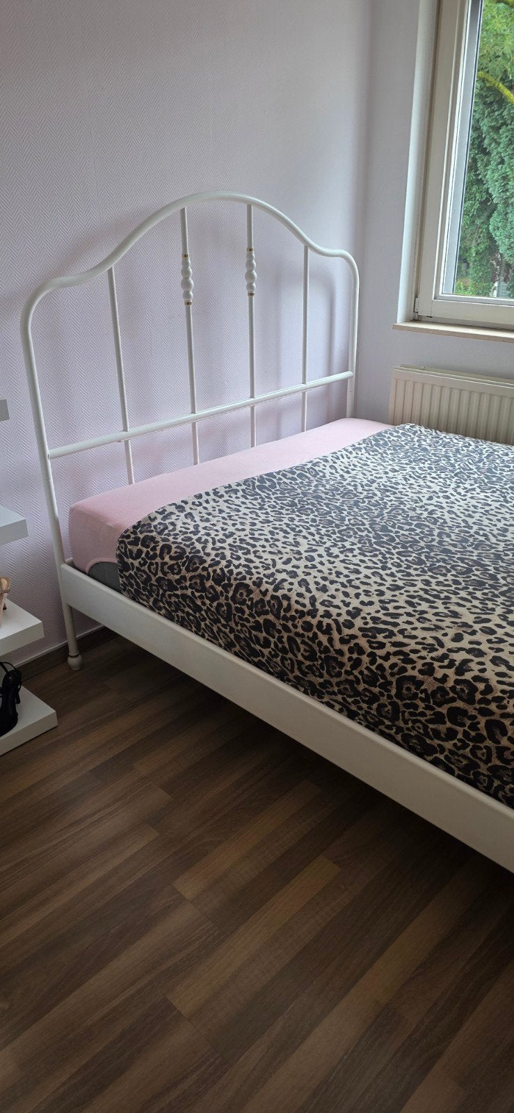 Ikea leirvik, Huis en Inrichting, Slaapkamer | Bedden, Ophalen, Wit, Tweepersoons, 140 cm