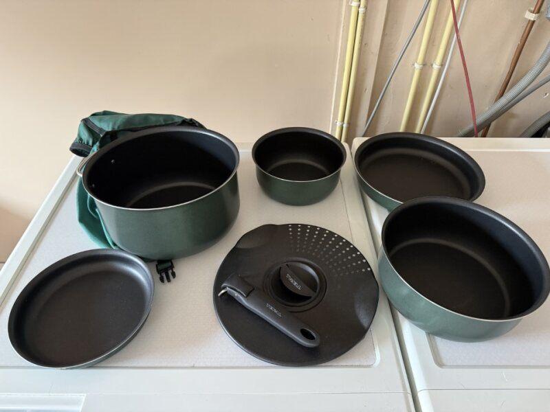 Zo goed als nieuwe Tefal camping pannenset, Caravans en Kamperen, Kampeeraccessoires, Ophalen of Verzenden, Zo goed als nieuw