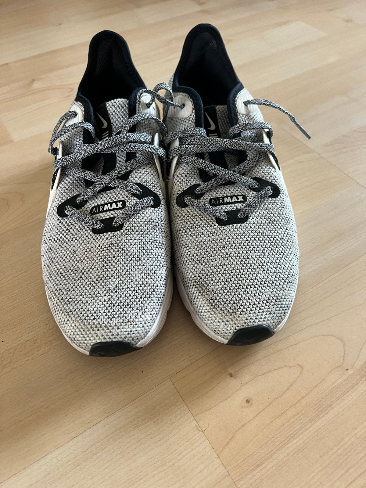 Nike air, Ophalen of Verzenden, Zo goed als nieuw, Sneakers of Gympen