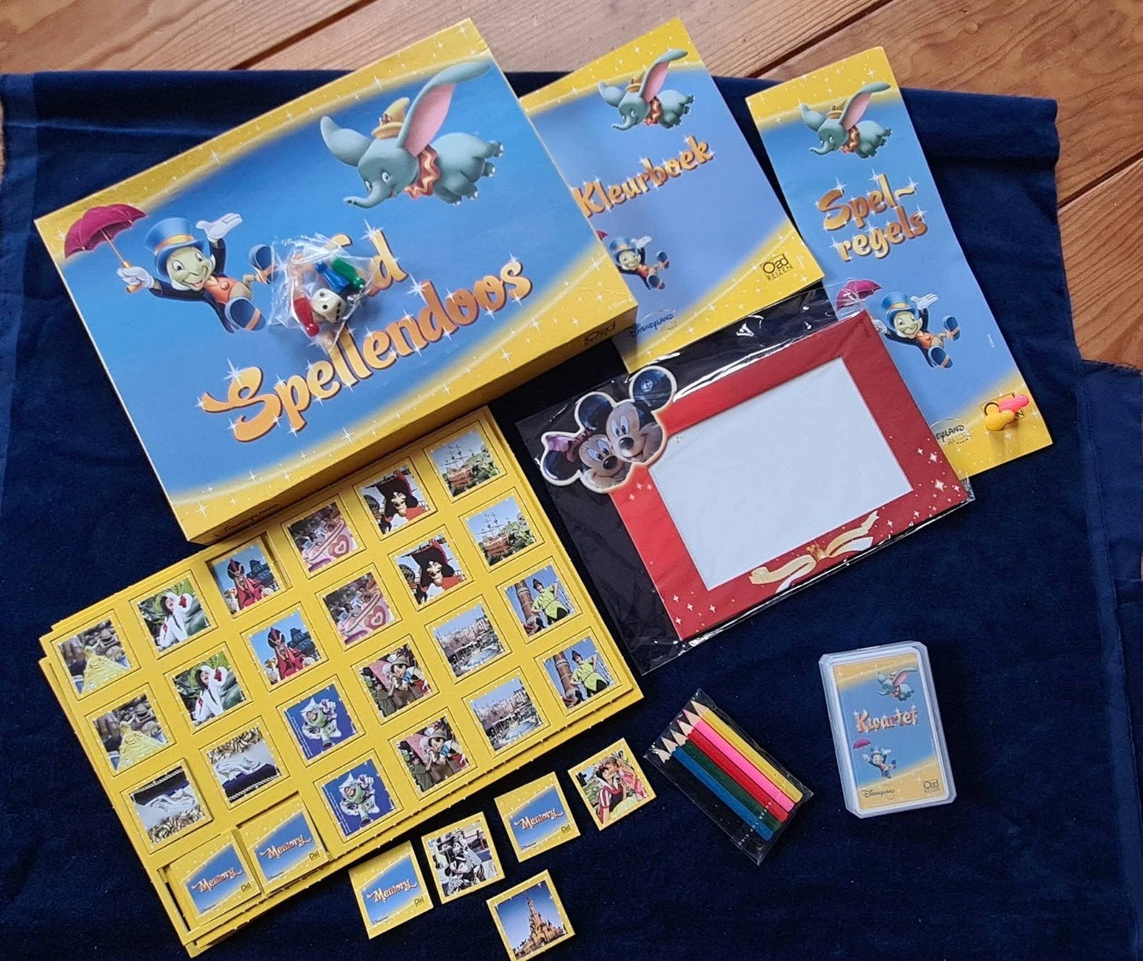 Disney Spelendoos met Kleurboek, Spelregels en Kwintet, Ophalen of Verzenden, Gebruikt, Jongen of Meisje