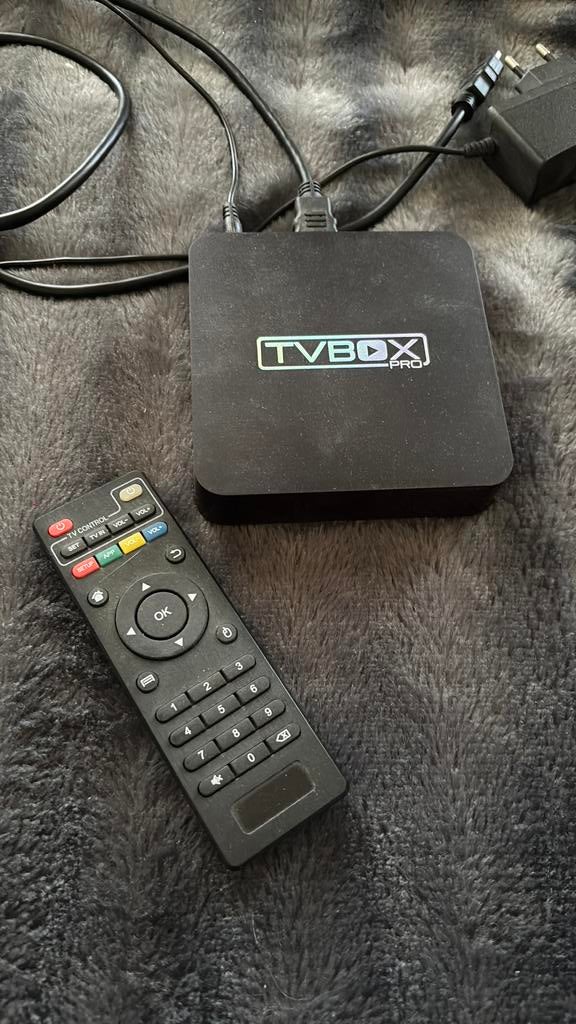 TV box Pro, Ophalen of Verzenden, Zo goed als nieuw