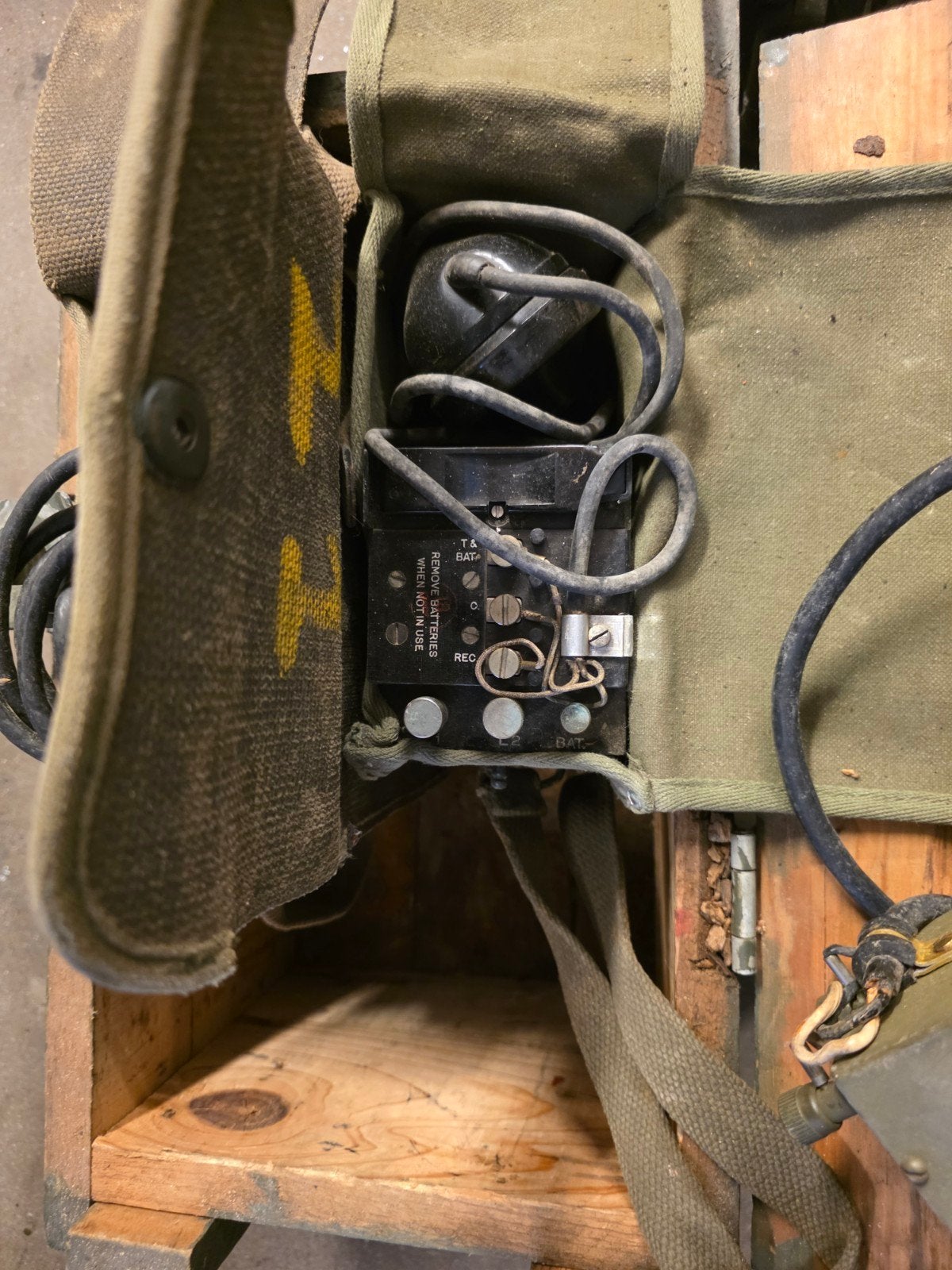 Amerikaanse veldtelefoon EE-8-B in canvas tas 1944, Verzamelen, Ophalen of Verzenden