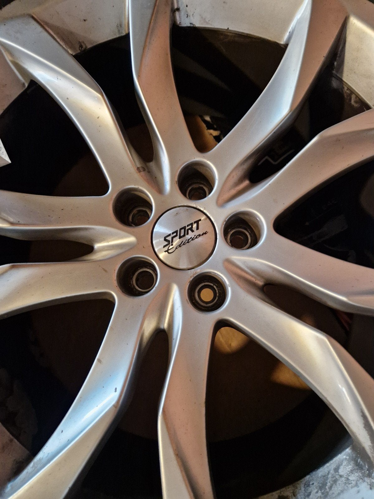 19 inch velgen met Vredestein Quatrac banden, Ophalen