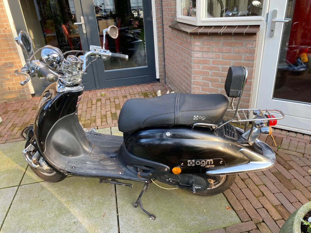 AGM retro scooter, Fietsen en Brommers, Ophalen, Gebruikt, Maximaal 45 km/u, 49 cc