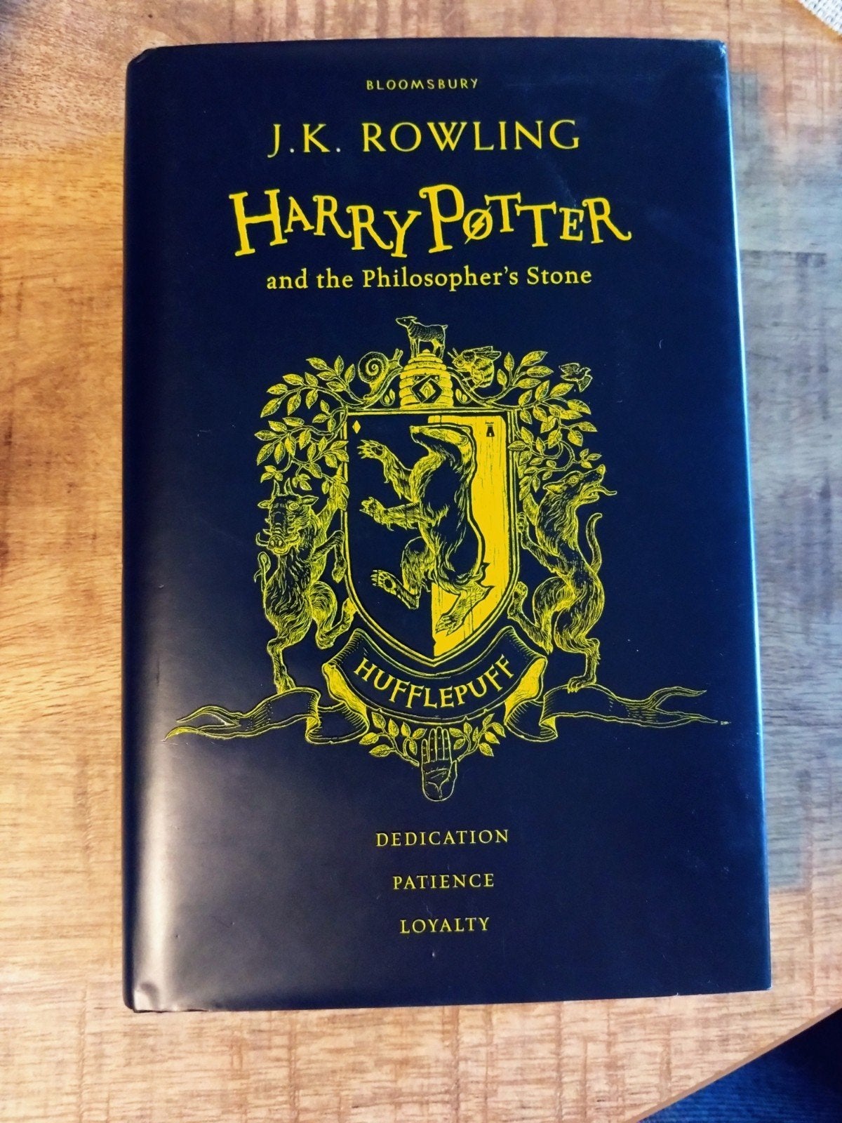 Harry Potter and the Philosopher's Stone - Hufflepuff editie, Ophalen of Verzenden, Zo goed als nieuw, J.K. Rowling