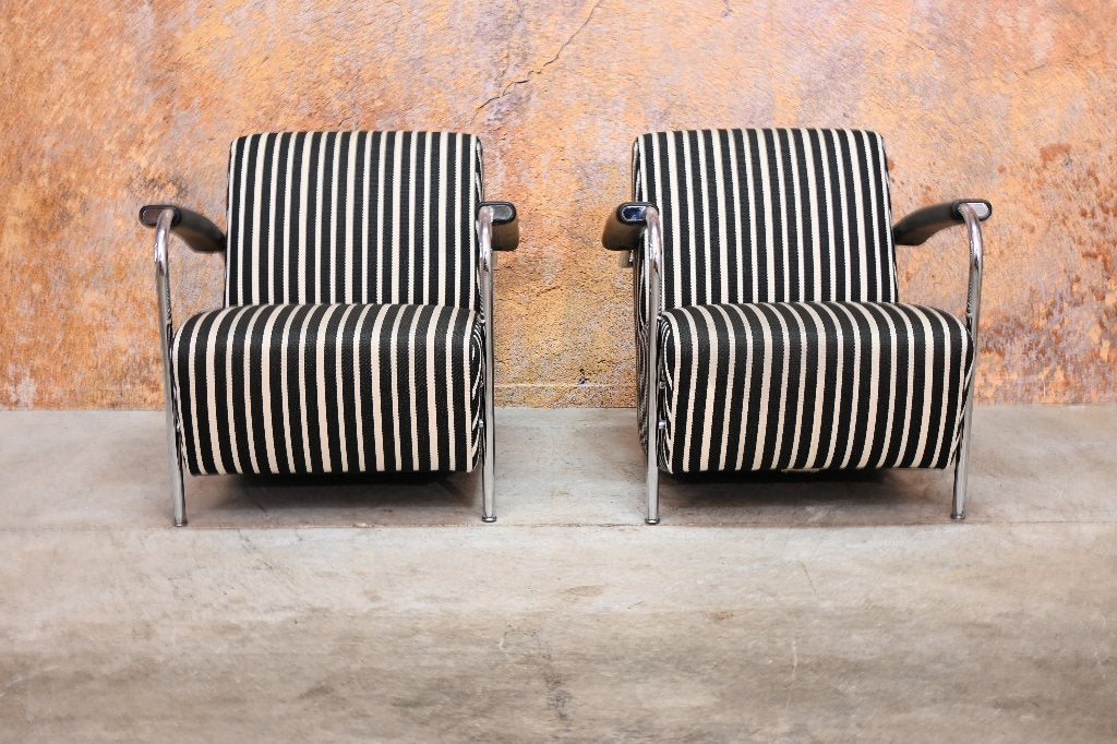 ZGAN 2 zwart/wit gestreepte Leolux Scylla design fauteuils, Leolux, Leolux, Leer, 75 tot 100 cm
