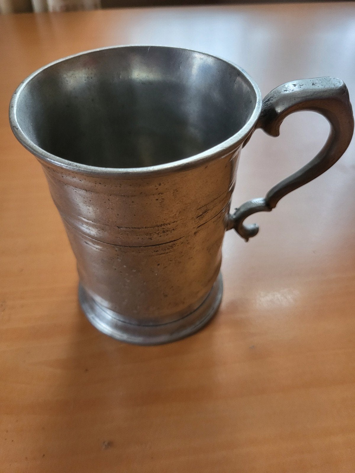 Antieke tinnen beker met handvat - Etain R.M., Antiek en Kunst, Antiek | Tin, Ophalen of Verzenden