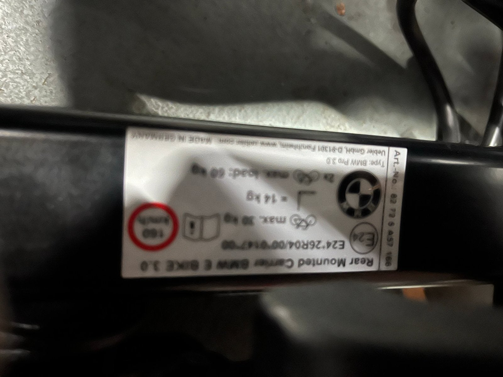 Uebler BMW Fietsendrager Compact Kantelbaar Afsluitbaar, Ophalen, Nieuw, 2 fietsen, Trekhaakdrager