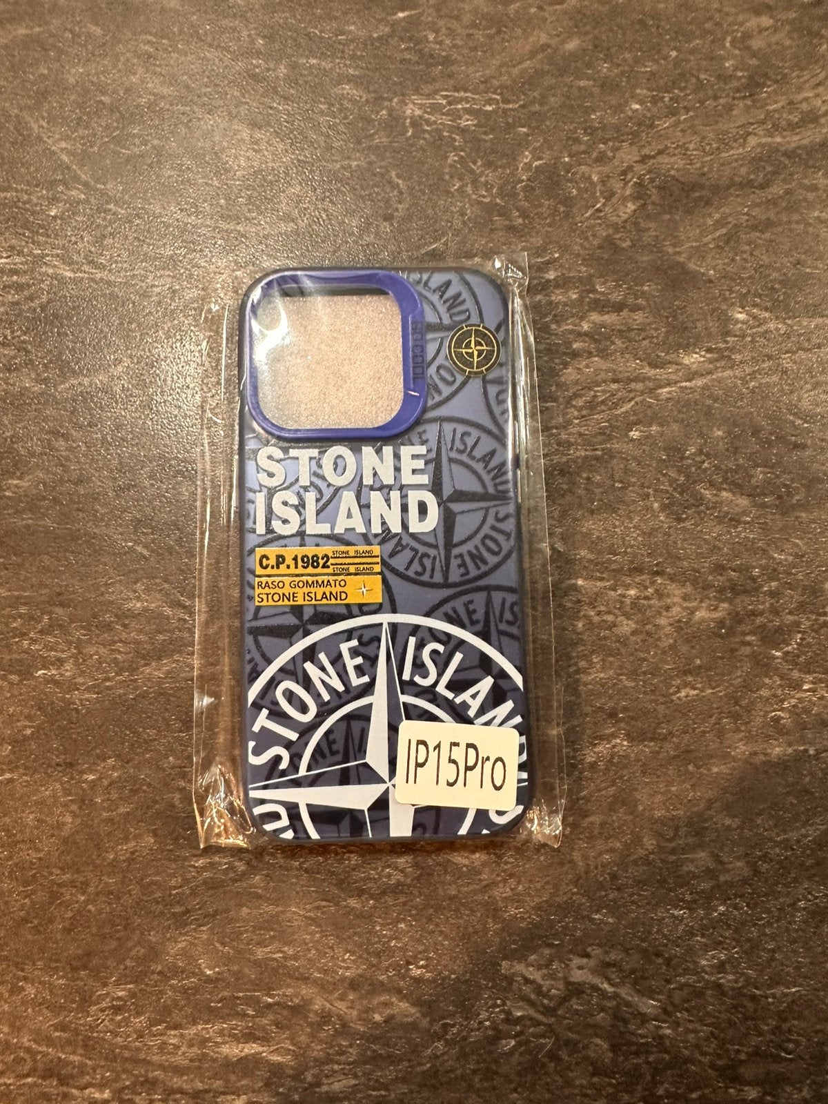 Iphone 15 pro stone island hoesje, Telecommunicatie, Ophalen of Verzenden, Zo goed als nieuw