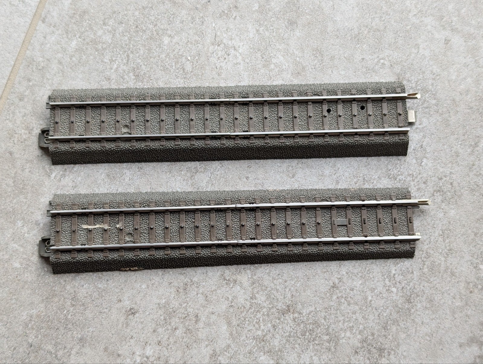 Märklin C-rail 24922 adapterrail naar K en 24951 naar M, Hobby en Vrije tijd, Modeltreinen | H0, Wisselstroom, Gebruikt, Rails
