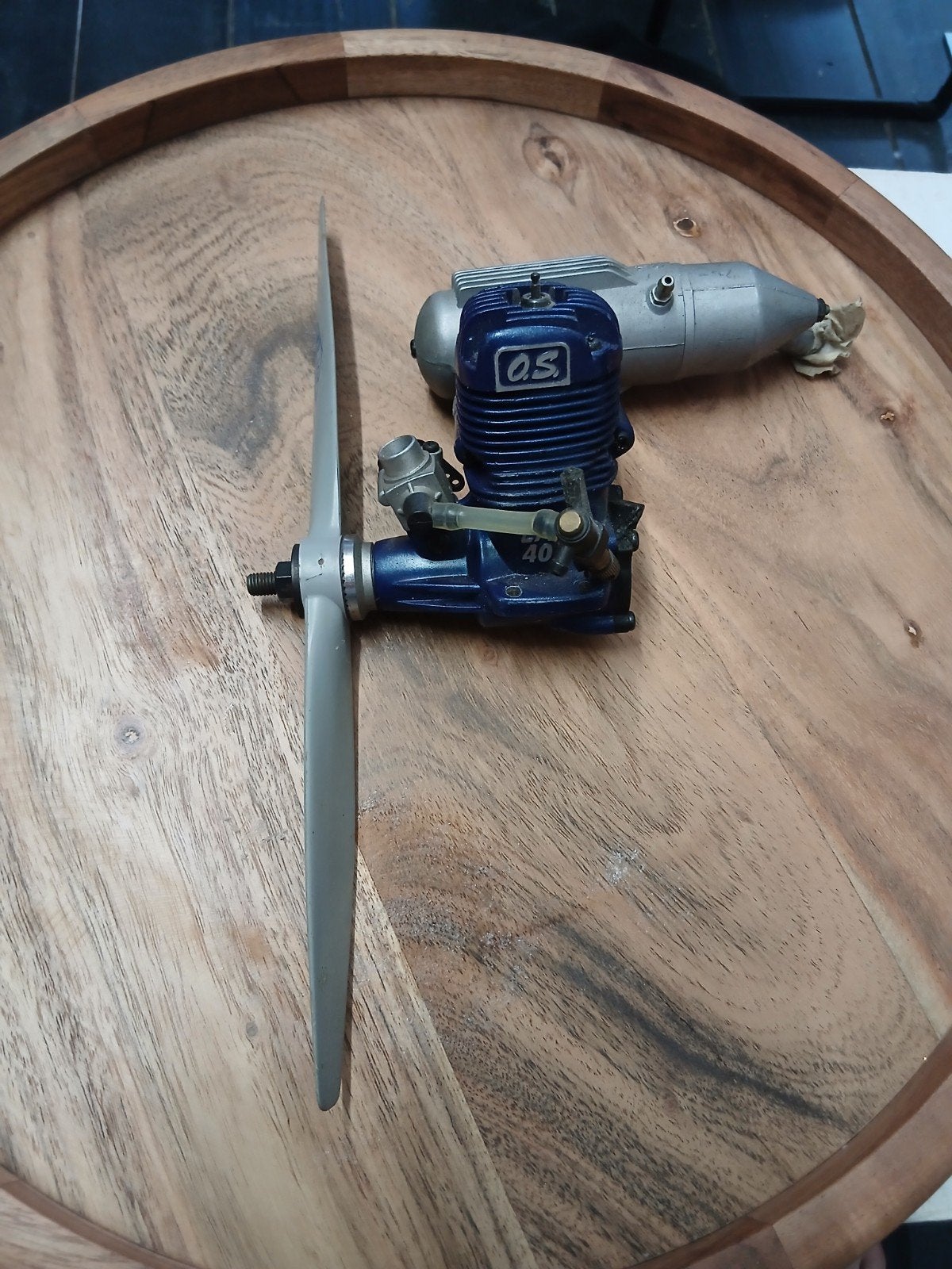 OS Max 40 RC Vliegtuigmotor met Propeller, Hobby en Vrije tijd, Modelbouw | Vliegtuigen en Helikopters, Ophalen of Verzenden