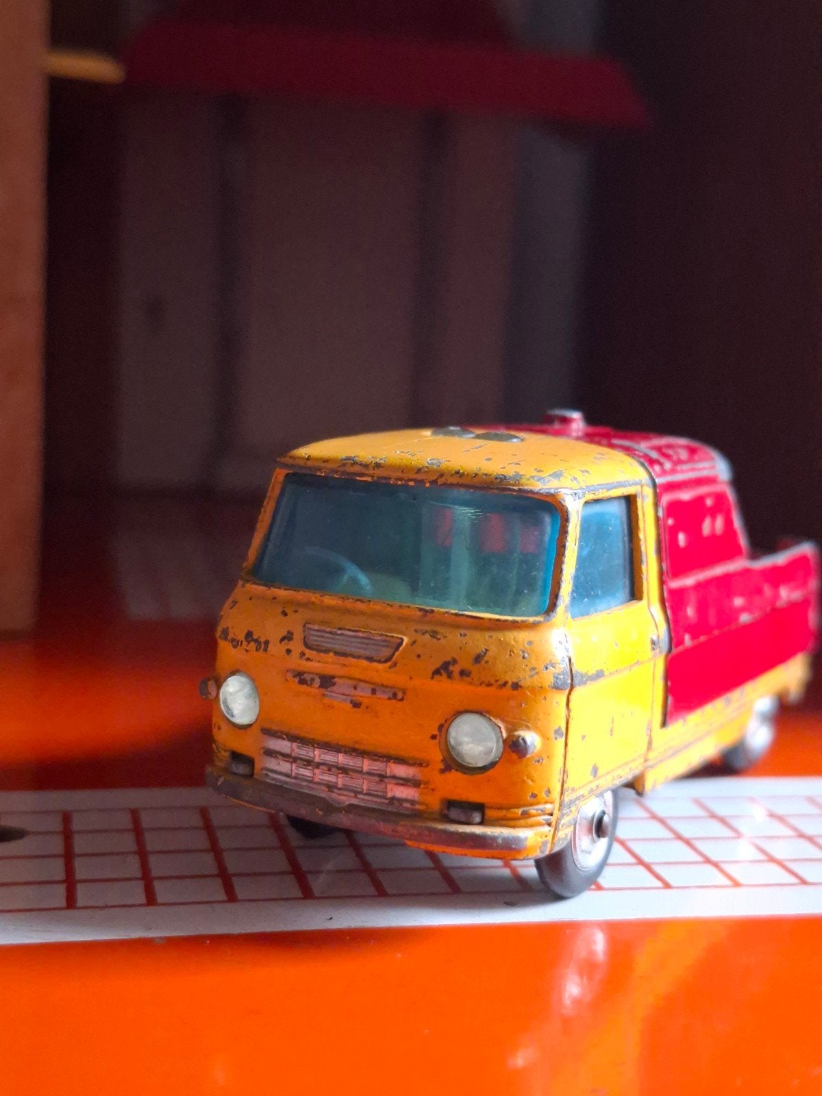 Corgi Toys Commer 3/4 Pick-up Trans-O-Lite (lampjes), Ophalen of Verzenden, Gebruikt, Auto, Corgi