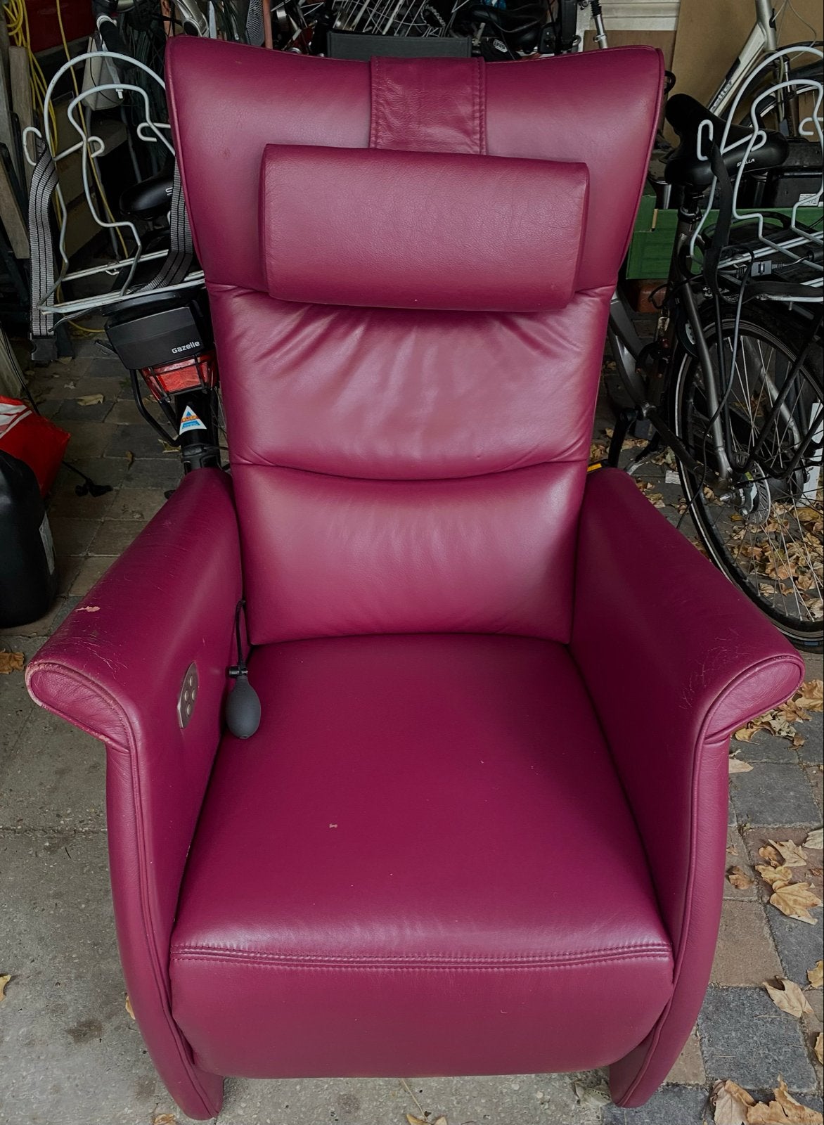 Prominent Elektrische Relaxfauteuil - Bordeauxrood, Huis en Inrichting, Stoelen, Ophalen, Gebruikt, Leer, Eén