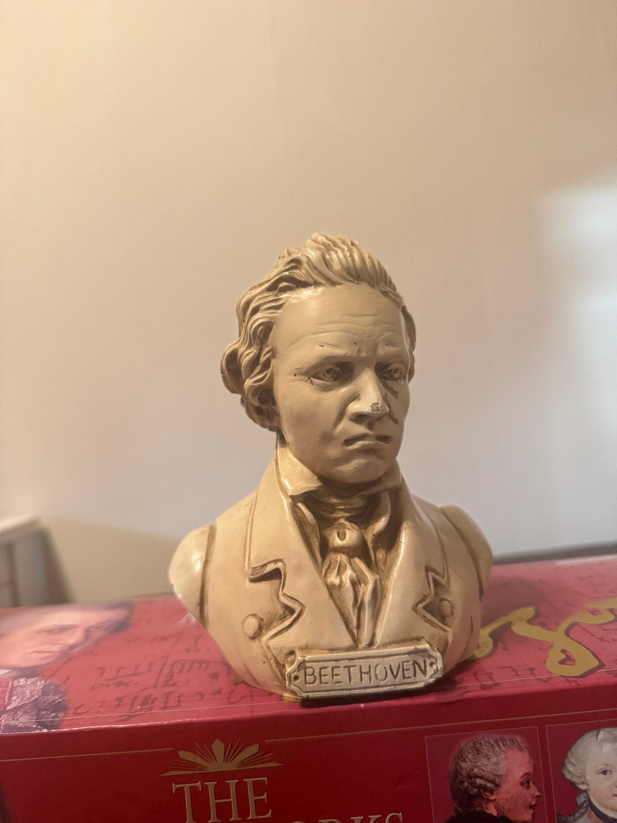 Beethoven Buste v.v.245 - Decoratief beeldje van componist, Verzamelen, Ophalen of Verzenden, Gebruikt, Mens