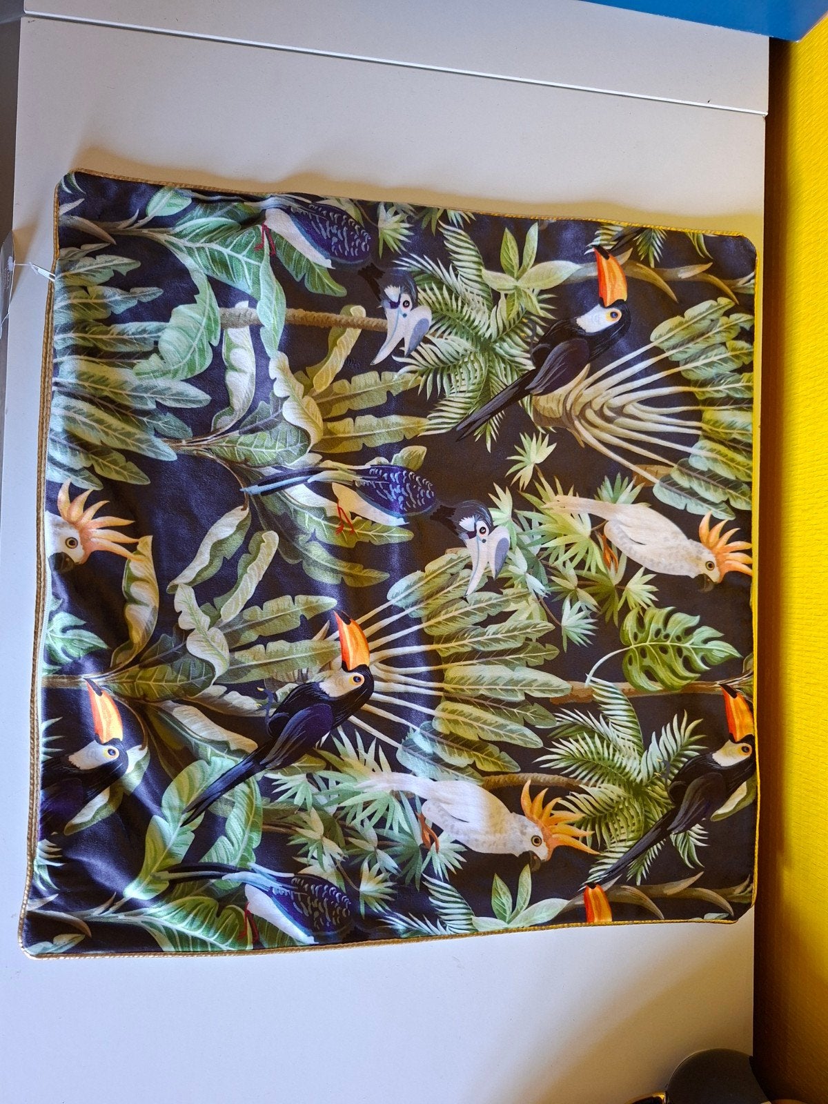 Nieuw met kaartje: fluweelzachte kussenhoes met mooie print, Ophalen of Verzenden, Nieuw, Vierkant