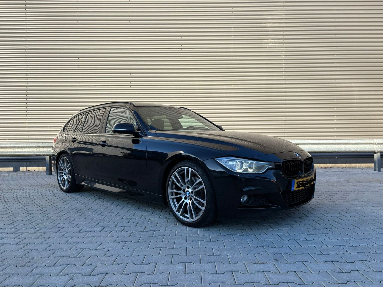 BMW 3-Serie 320D Touring AUT 2013, 745 kg, Achterwielaandrijving, 1995 cc, Zwart