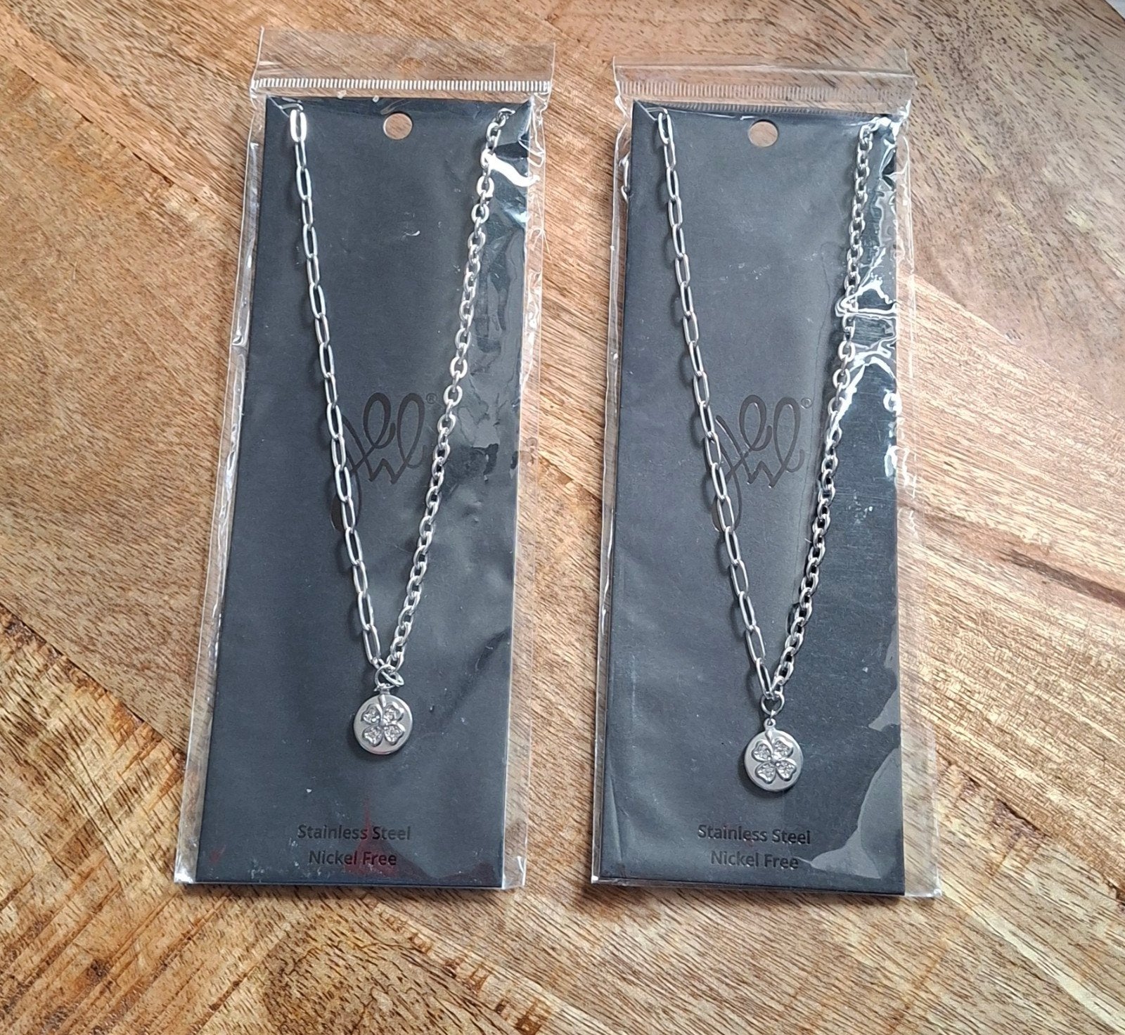 YEHWANG Ketting met Klavertje vier hanger🙂, Sieraden, Tassen en Uiterlijk, Kettingen, Nieuw, Ophalen of Verzenden, Zilver, Overige materialen