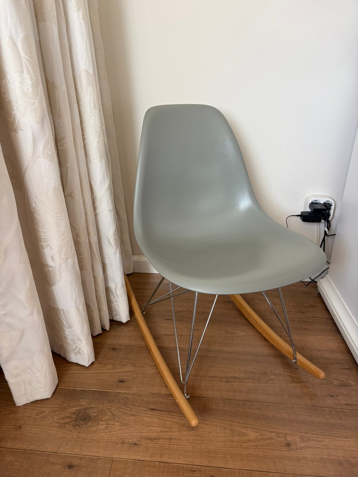 Kinder Designstoel, Huis en Inrichting, Stoelen, Kunststof, Ophalen of Verzenden, Zo goed als nieuw, Eén