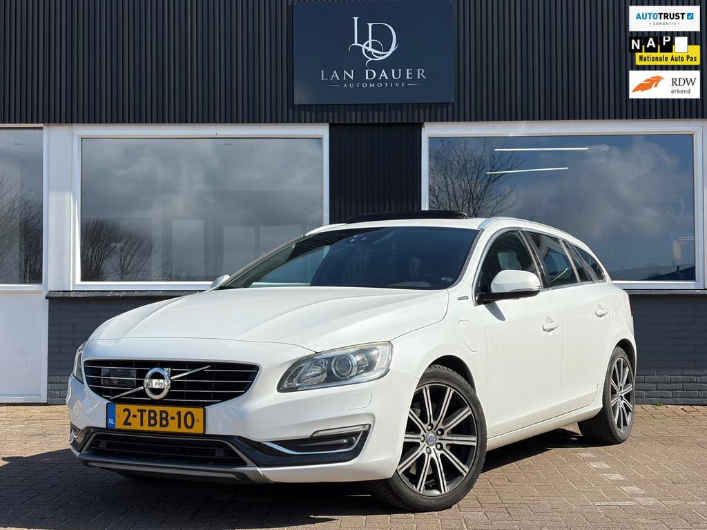Volvo V60 2.4 D6 AWD Plug-In Hybrid Summum / Schuifdak /Leer, Auto's, Automaat, Wit, Vierwielaandrijving, Startonderbreker