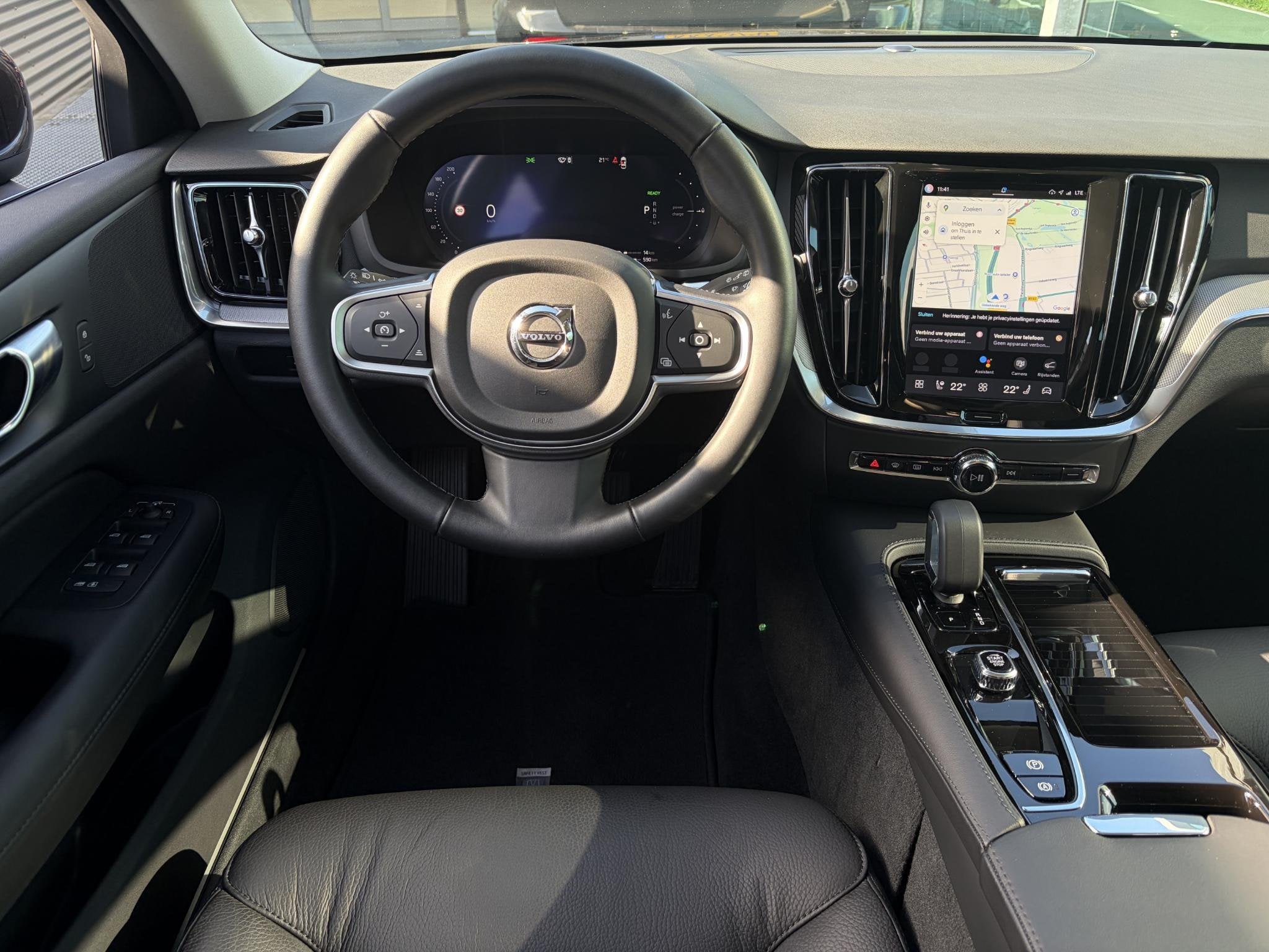 Volvo V60 2.0 T6 Plug-in hybrid AWD Essential Bright PHEV Au, Auto's, Automaat, Stof, Gebruikt, 180 min