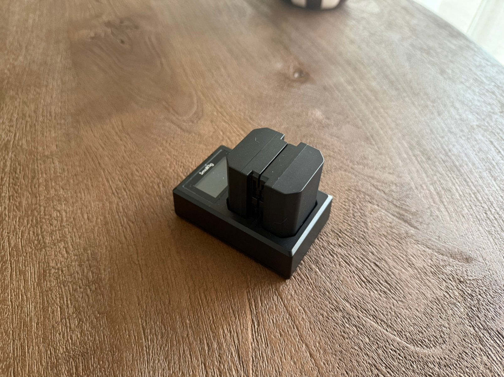 Foto 6 van Sony A7III body / laag aantal clicks (2596) / 3 accu's + tas