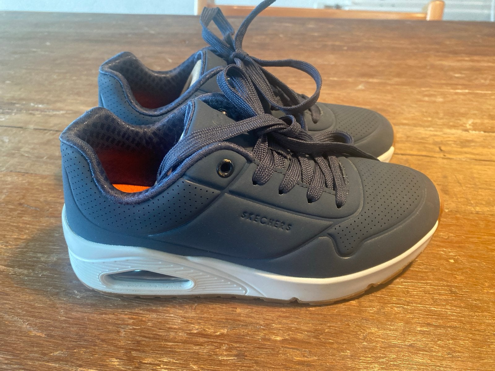 Skechers sneakers maat 33 - Zo goed als nieuw, Ophalen of Verzenden, Zo goed als nieuw, Jongen of Meisje, Schoenen
